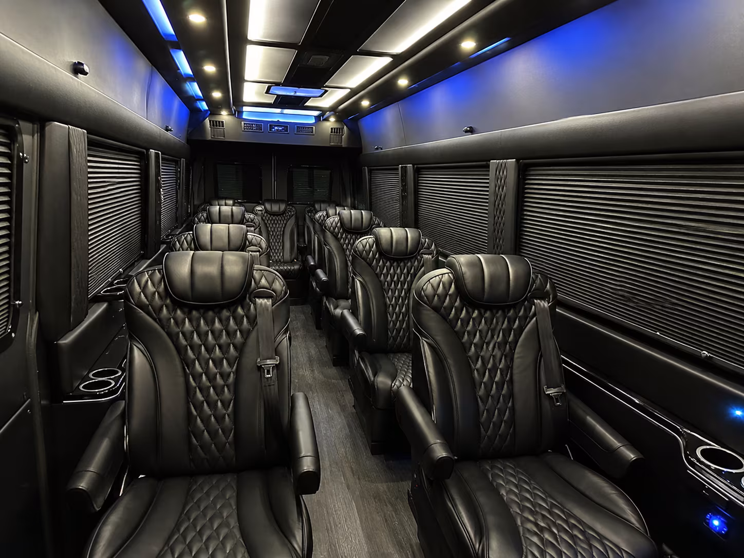 book the perfect ride for your next airport transfer 2