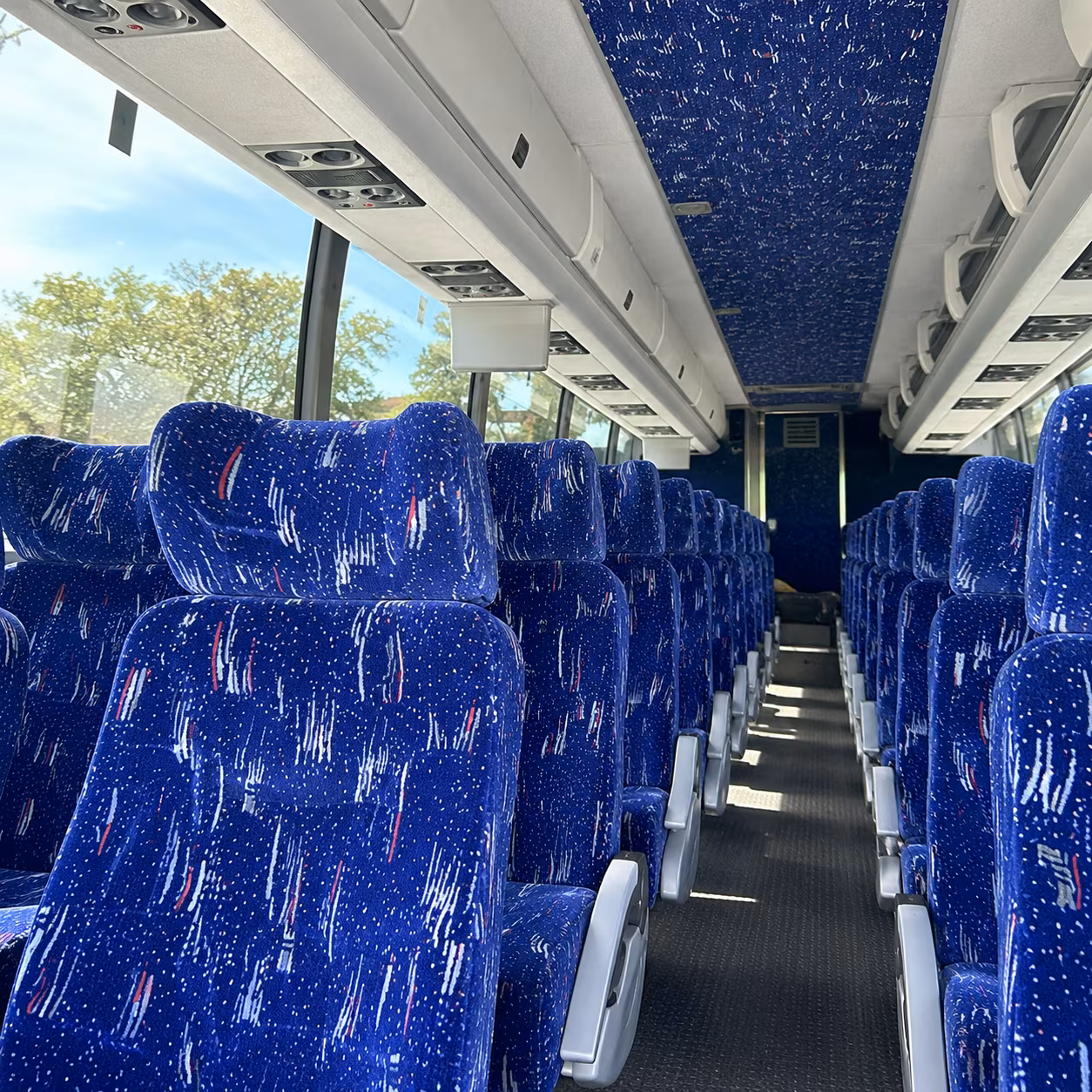 book the perfect ride for your next airport transfer 3