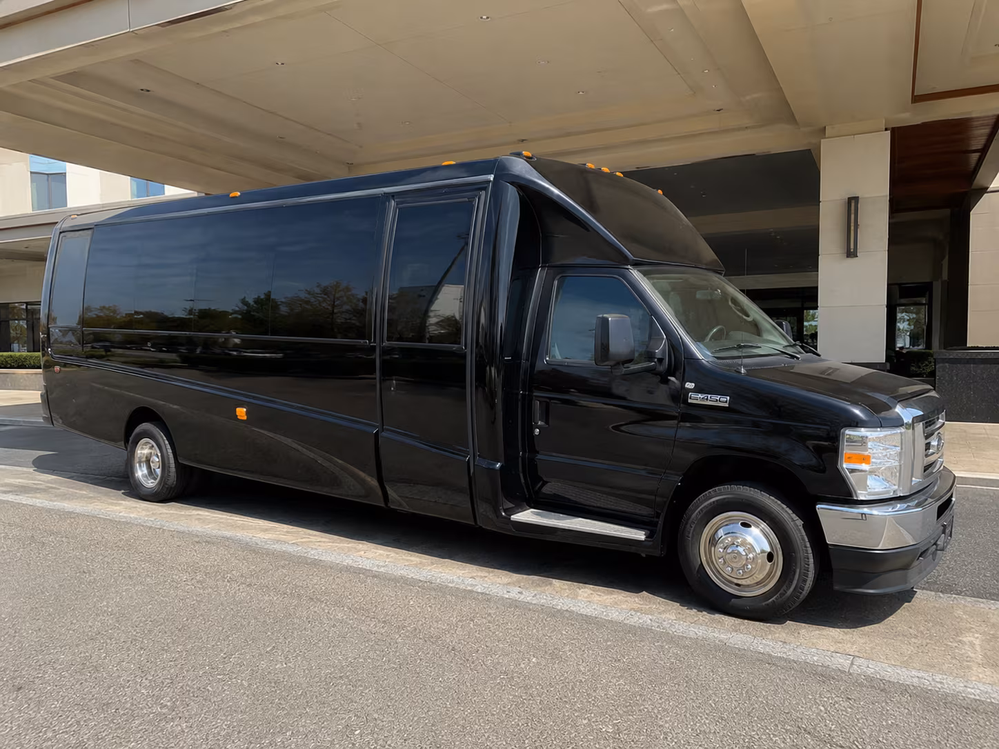 hartford holiday party bus rental