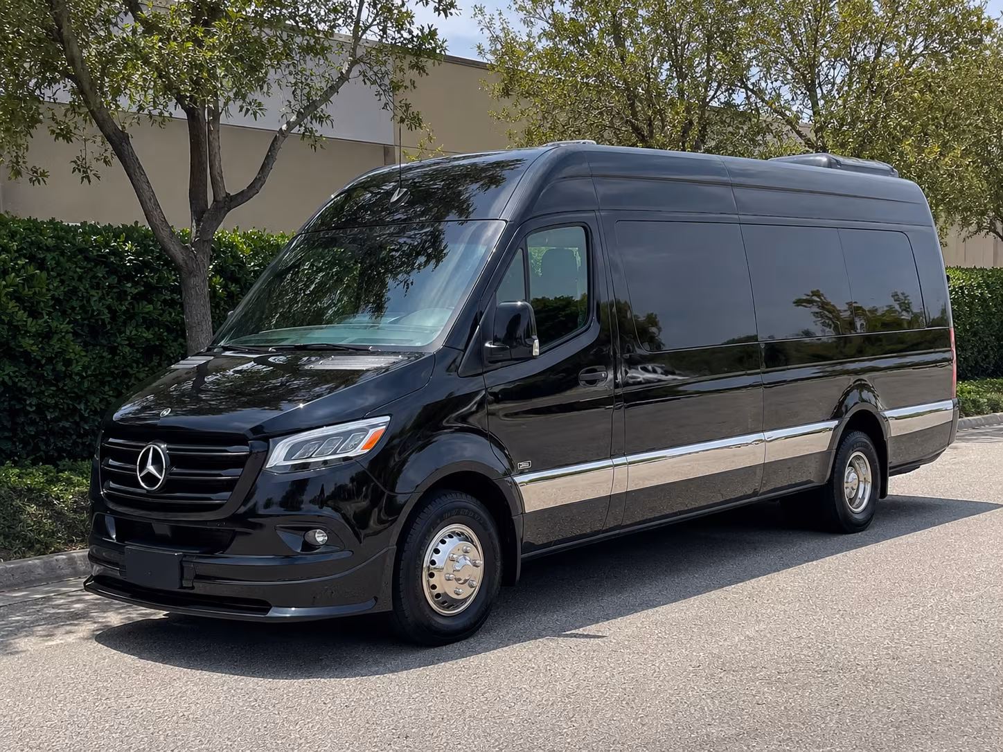 hartford wine tour transportation