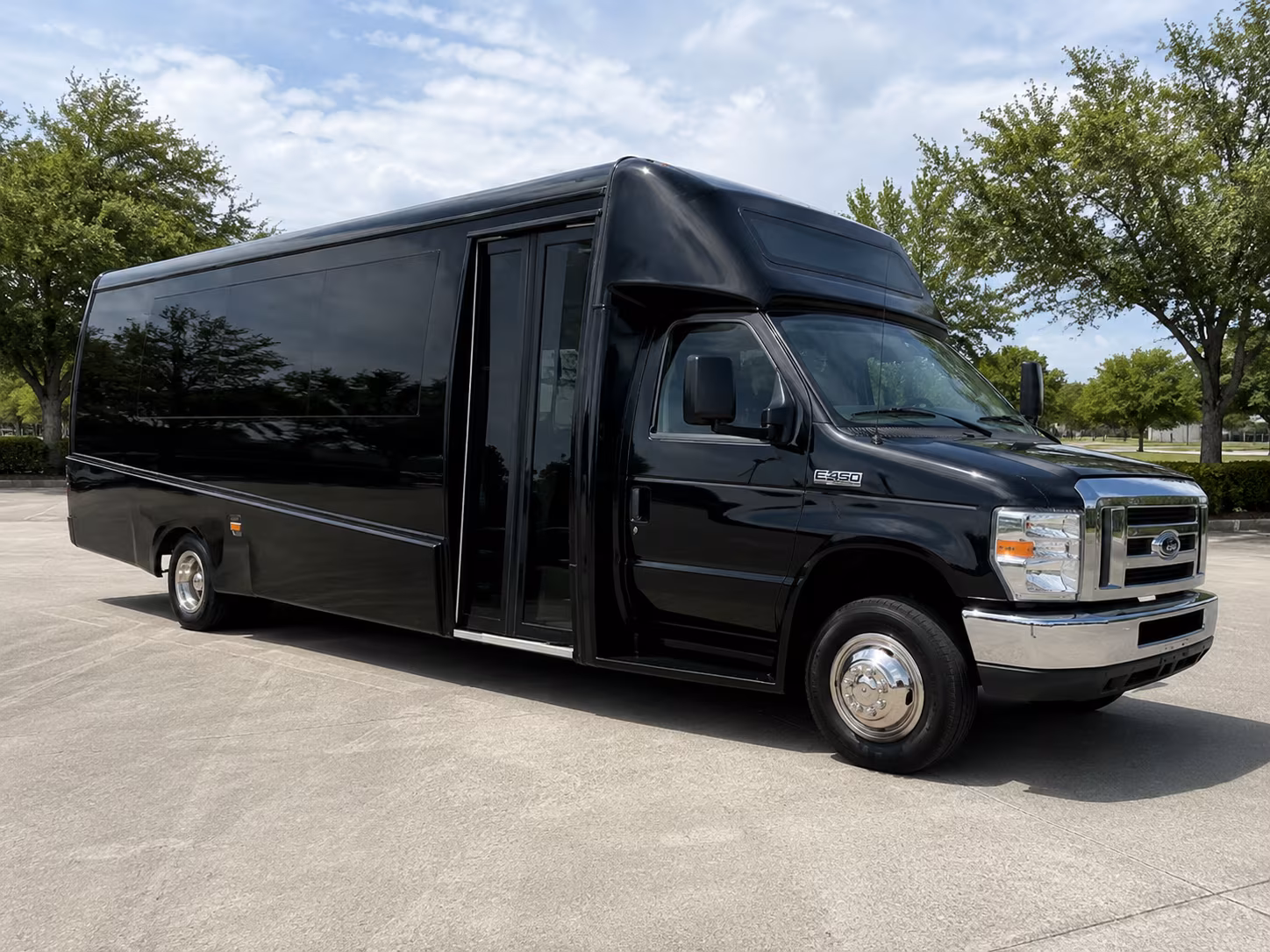 minibus rentals for smaller prom groups heading out in hartford